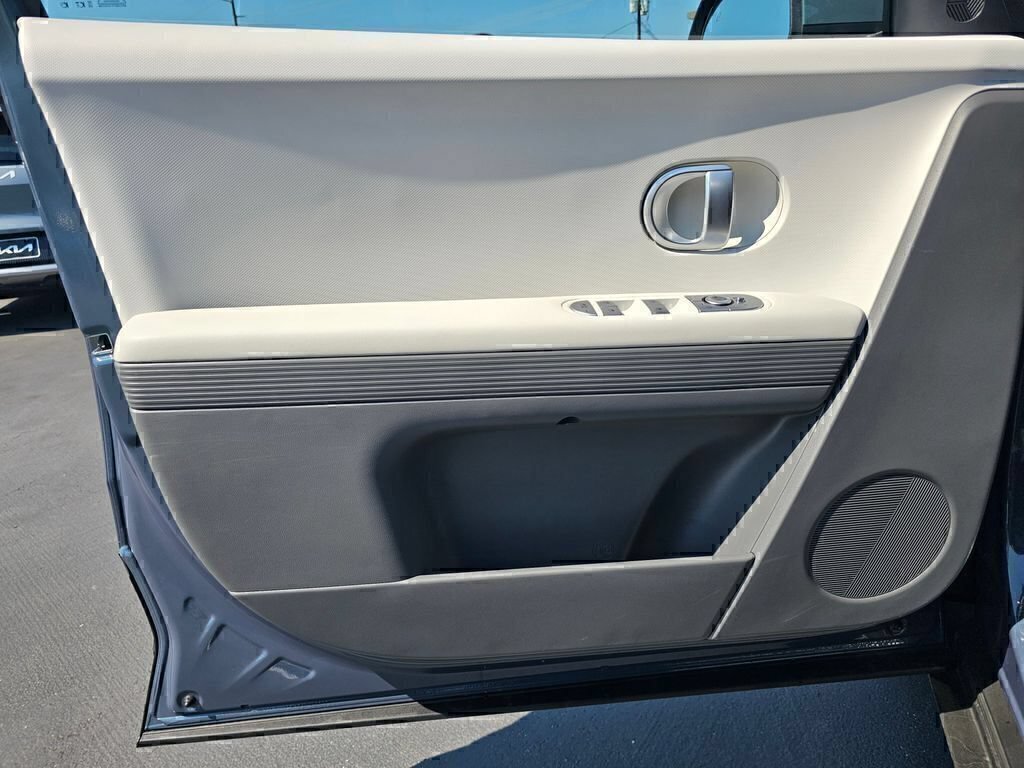 Used 2024 Hyundai Ioniq 5 SEL RWD image 21