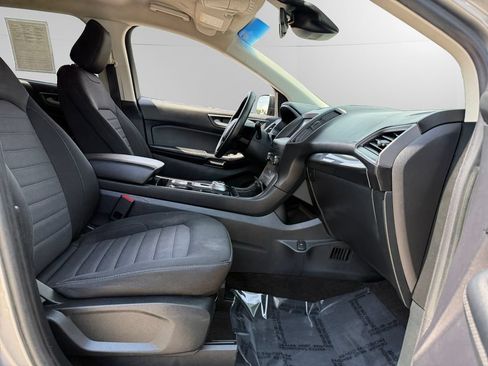Certified 2020 Ford Edge SE FWD image 15