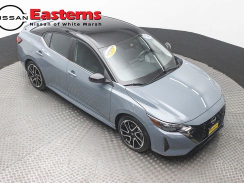 Used 2024 Nissan Sentra SR FWD image 3