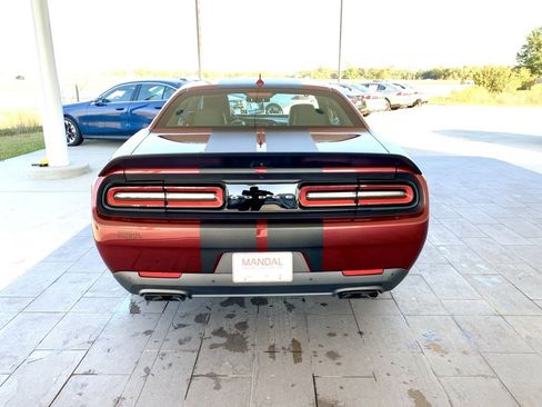 Used 2021 Dodge Challenger SRT Hellcat Redeye image 6