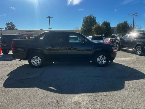 Used 2007 Chevrolet Avalanche LT image 9