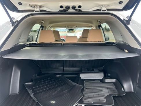 Used 2022 Toyota RAV4 LE FWD image 37