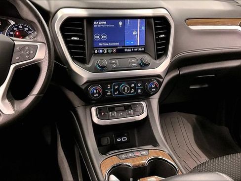 Used 2023 GMC Acadia SLE w/ Driver Convenience Package FWD image 7