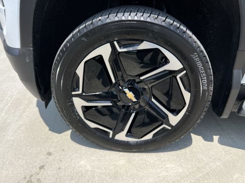 New 2026 Chevrolet Silverado EV LT image 34