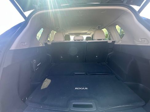 Used 2023 Nissan Rogue SL w/ SL Premium Package AWD/4WD image 12