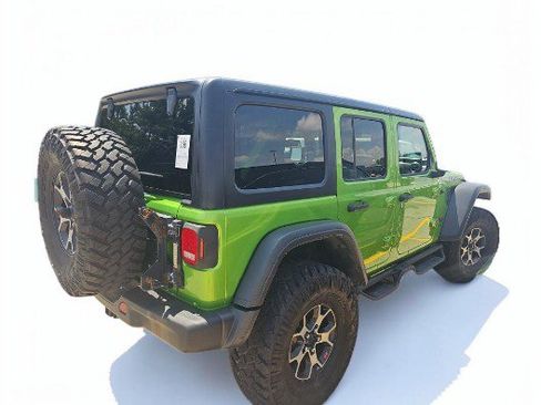 Used 2019 Jeep Wrangler Unlimited Rubicon w/ Uconnect 4C Nav & Sound Group AWD/4WD image 4