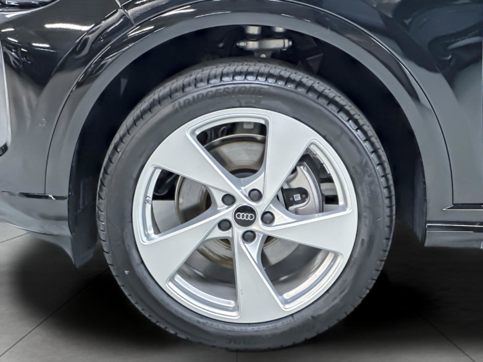 New 2026 Audi Q5 Premium Plus AWD/4WD image 25
