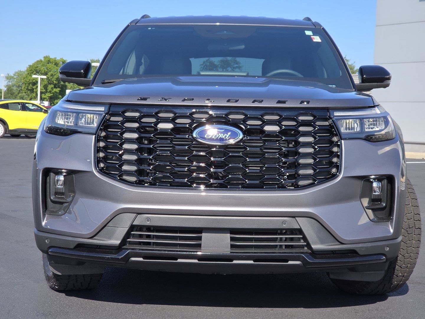 Used 2025 Ford Explorer ST-Line AWD/4WD image 14