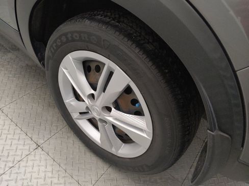 Used 2023 Nissan Kicks S FWD image 31