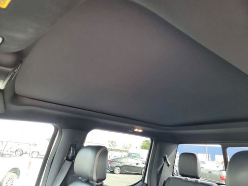 Used 2020 Ford F250 Platinum w/ FX4 Off-Road Package image 13