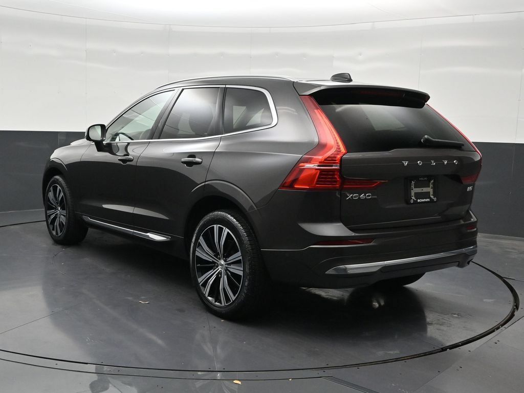 Certified 2023 Volvo XC60 B5 Plus AWD/4WD image 3