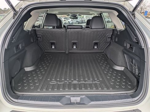 Used 2025 Subaru Outback Touring w/ Popular Package #2 image 14