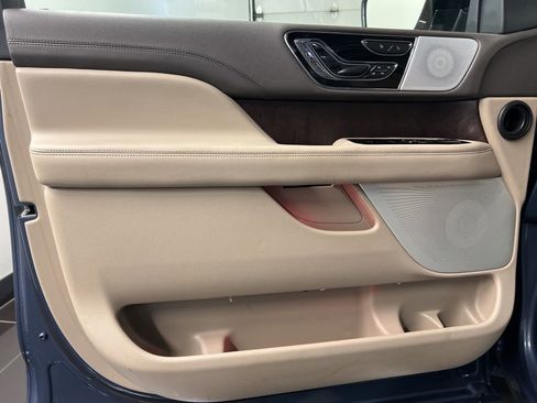Certified 2022 Lincoln Navigator L Reserve image 27