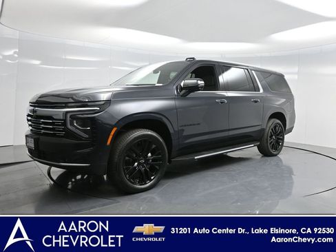 New 2025 Chevrolet Suburban Premier image 54