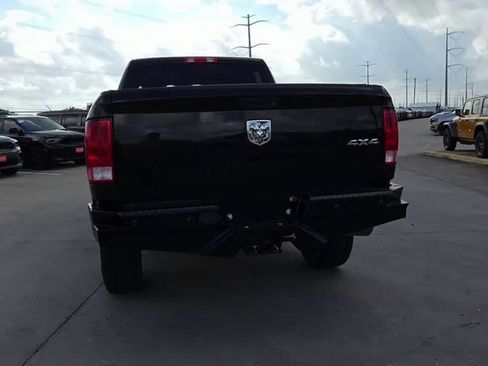 Used 2017 RAM 2500 Tradesman w/ Chrome Appearance Group AWD/4WD image 7