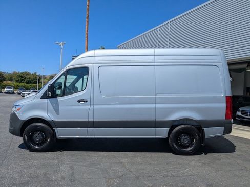 Certified 2025 Mercedes-Benz Sprinter 2500 image 9
