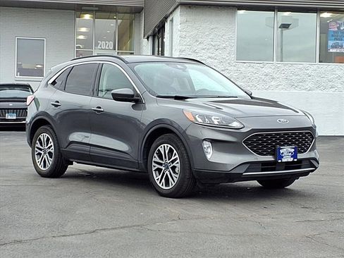 Used 2022 Ford Escape SEL image 2