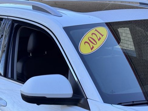 Used 2021 Volkswagen Atlas SEL Premium image 6