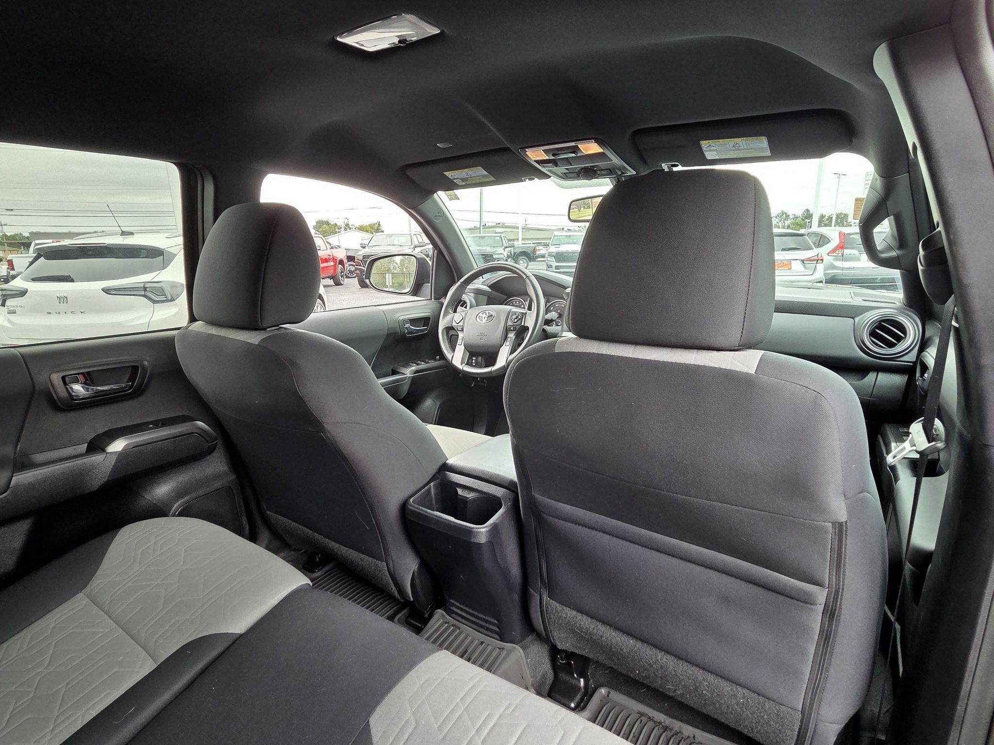 Used 2021 Toyota Tacoma TRD Off-Road w/ Technology Package AWD/4WD image 46