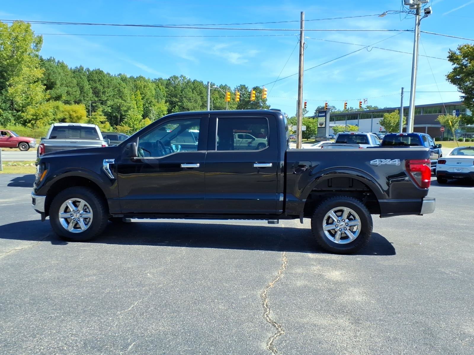 Used 2025 Ford F150 XLT w/ Equipment Group 301A Standard AWD/4WD image 21