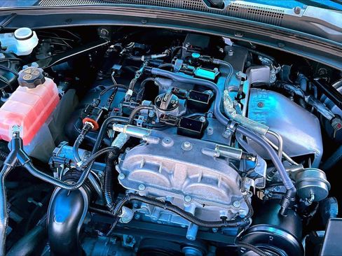 Used 2020 Chevrolet Camaro LS RWD image 32