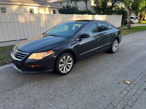 Used 2012 Volkswagen CC Sport FWD image 4