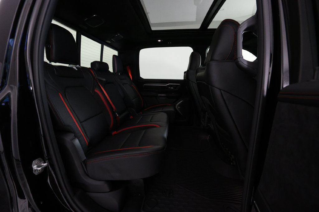 Used 2027 RAM 1500 4x4 Crew Cab image 13