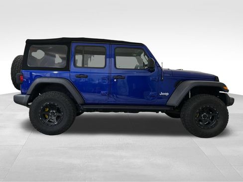 Used 2018 Jeep Wrangler Unlimited Sport S AWD/4WD image 7