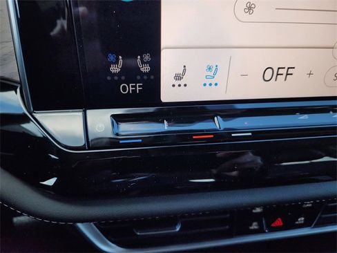 New 2026 Volkswagen Atlas SE image 15