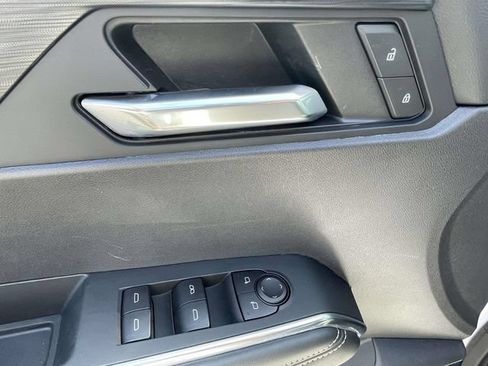 Certified 2025 GMC Acadia Elevation FWD image 17