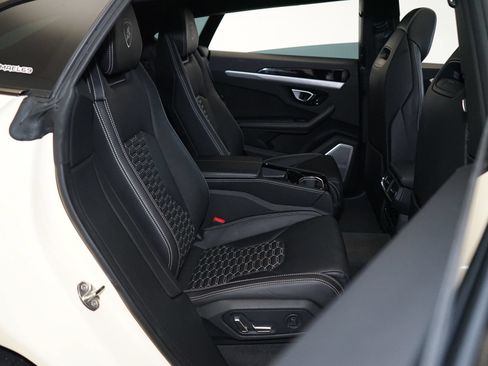 Used 2019 Lamborghini Urus AWD/4WD image 22