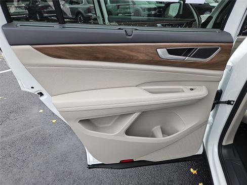 New 2026 Volkswagen Atlas SE image 24