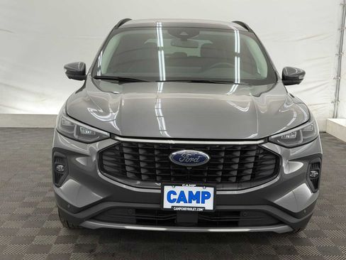 Used 2024 Ford Escape Platinum image 9
