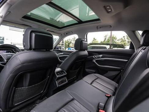 Used 2022 Audi e-tron Premium Plus AWD/4WD image 74
