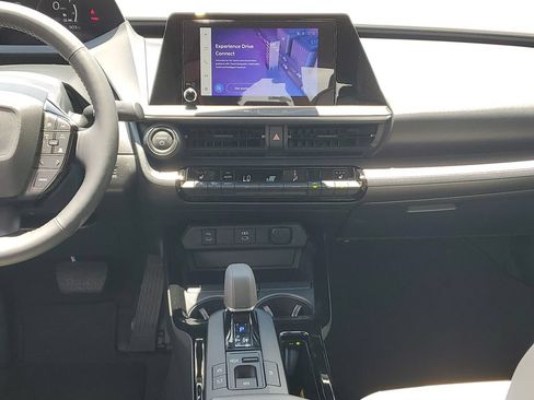 Used 2026 Toyota Prius XLE FWD image 15