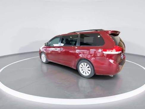 Used 2014 Toyota Sienna Limited AWD/4WD image 6