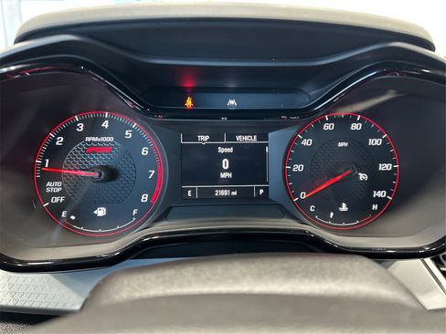 Used 2024 Chevrolet Trax RS w/ Sunroof Package image 16