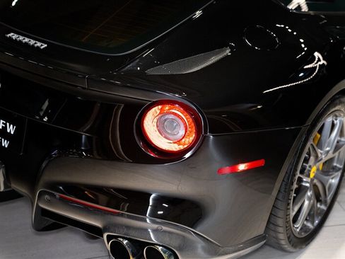 Used 2014 Ferrari F12 Berlinetta RWD image 37