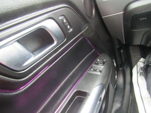 Used 2021 Ford Mustang Premium image 16