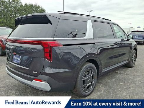 New 2026 Kia Carnival EX image 4