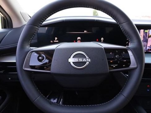 Certified 2025 Nissan Murano SL w/ Cargo Package AWD/4WD image 12