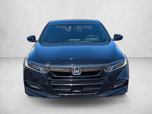 Used 2019 Honda Accord Sport image 2
