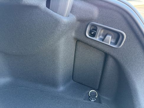 Certified 2025 Mercedes-Benz C 300 4MATIC Sedan image 33