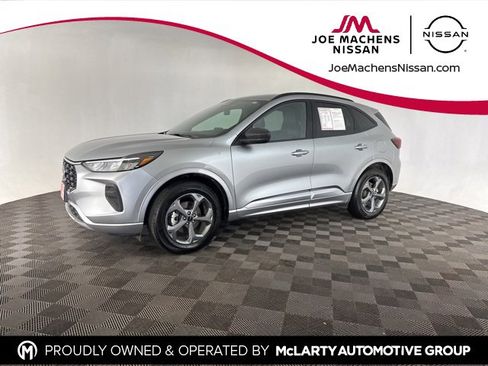 Used 2024 Ford Escape ST-Line image 3