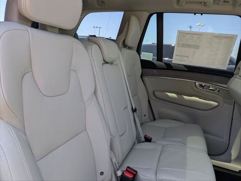 New 2026 Volvo XC90 T8 Ultra w/ Protection Package AWD/4WD image 13