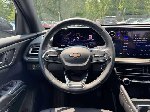 Used 2026 Chevrolet Traverse LT AWD/4WD image 22