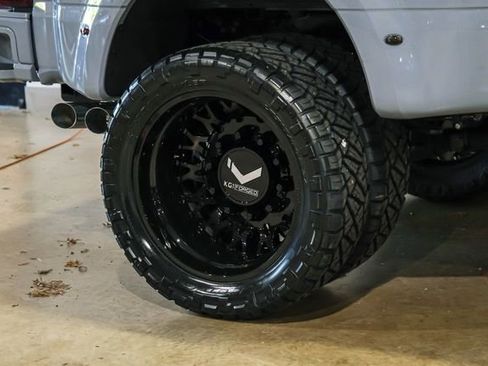 Used 2026 Ford F450 Platinum w/ Platinum Plus Package image 28