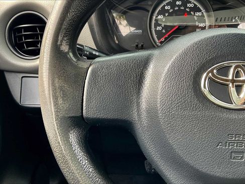 Used 2015 Toyota Yaris L FWD image 21