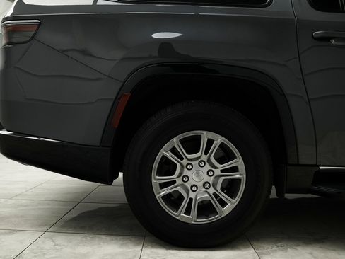 Used 2023 Jeep Wagoneer L 4WD w/ Convenience Group I image 10