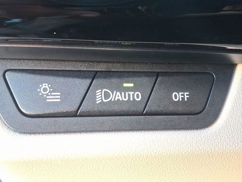 Certified 2025 BMW X2 xDrive28i w/ Convenience Package image 23